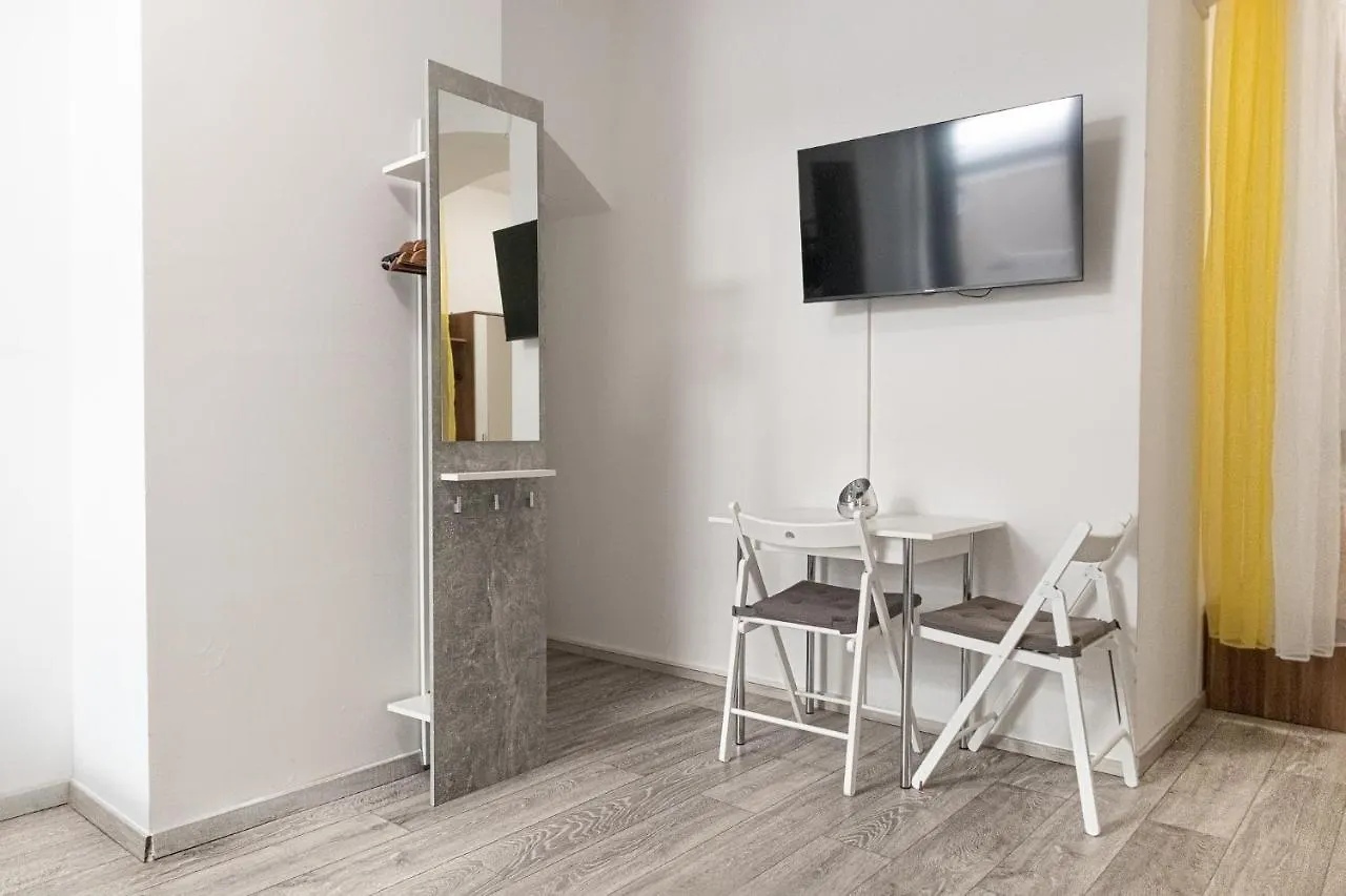 Pleasing Room Hauptbahnhof With Best Location Vienne